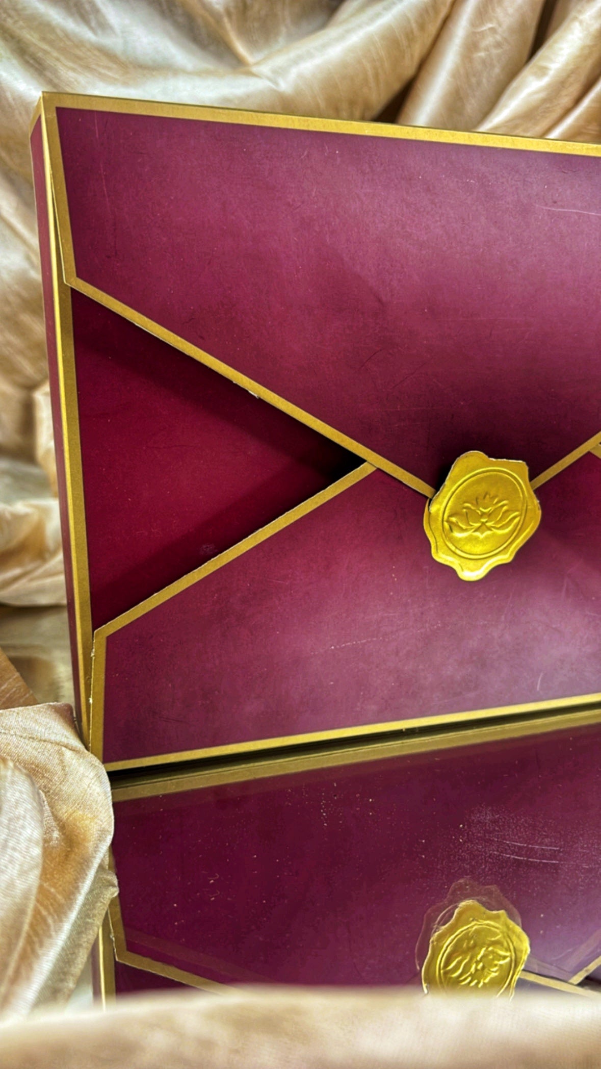 Royal Wine Gift Box – Set of 10