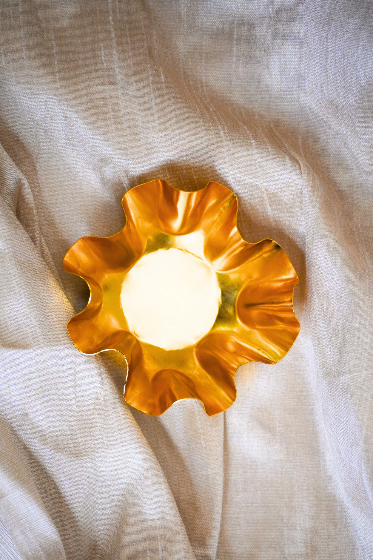 Abstract Swirl- Gold Plated Urli - Set Of 10
