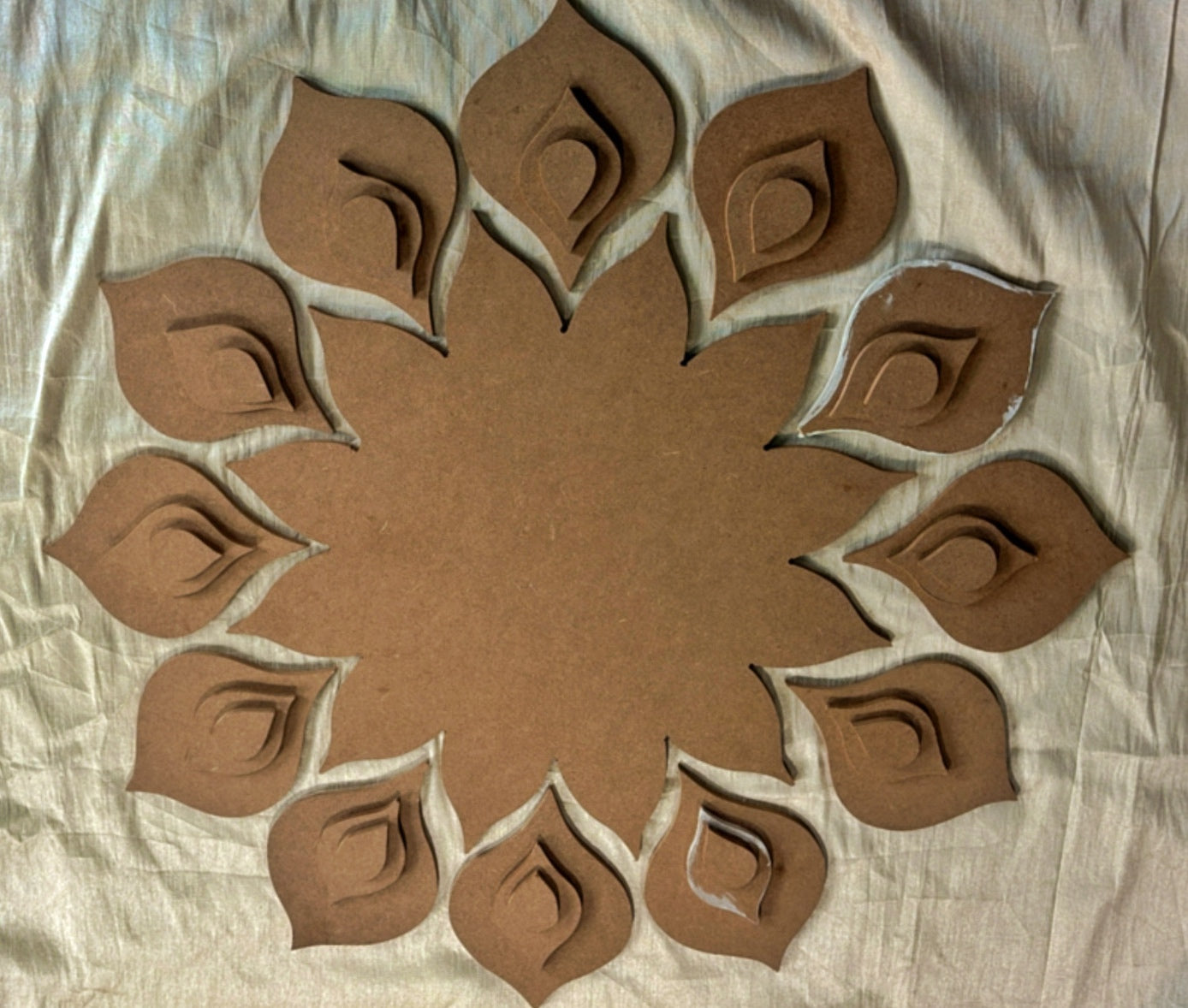 Royal Feather Rangoli MDF Structure - Set Of 5
