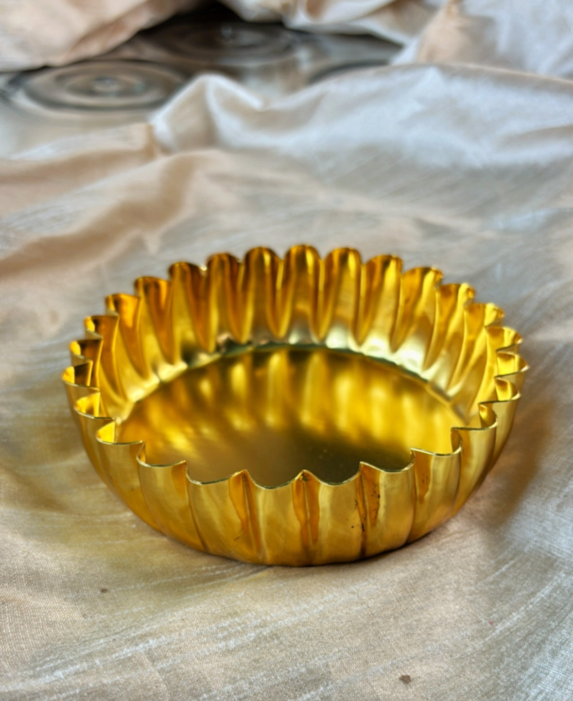 Sunflare - Gold plated Urli - Set Of 10