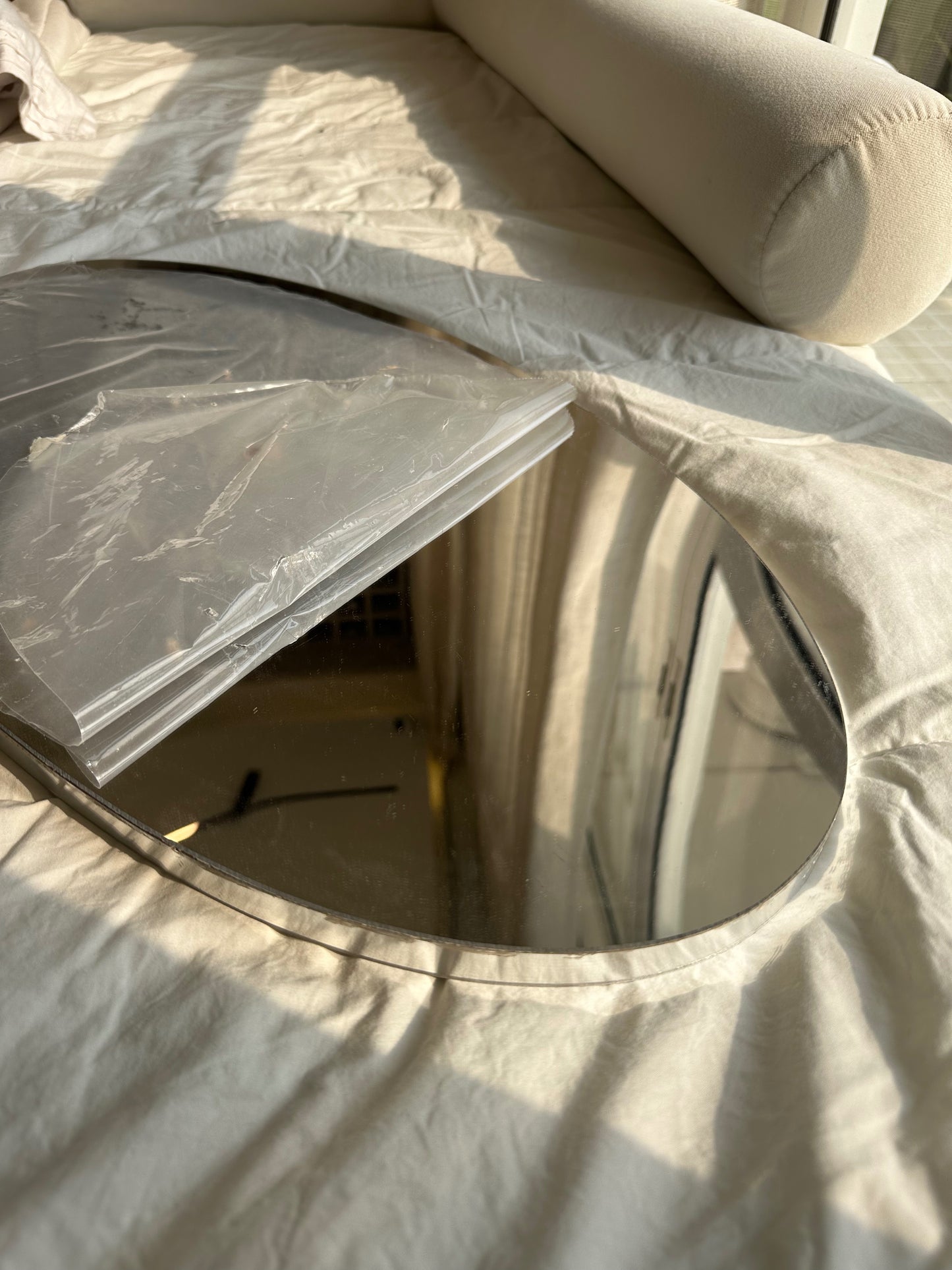 Oval Acrylic Mirror Clock