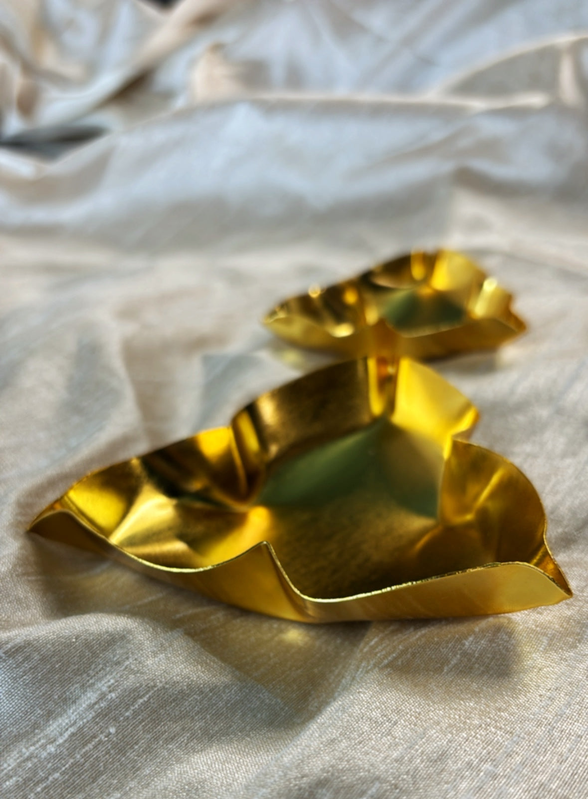 Luxe Leaf – Gold Plated Urli (Combo of 2) - Set Of 10