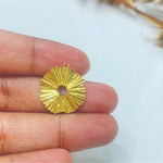 Wavy Round Charm (1 pair)
