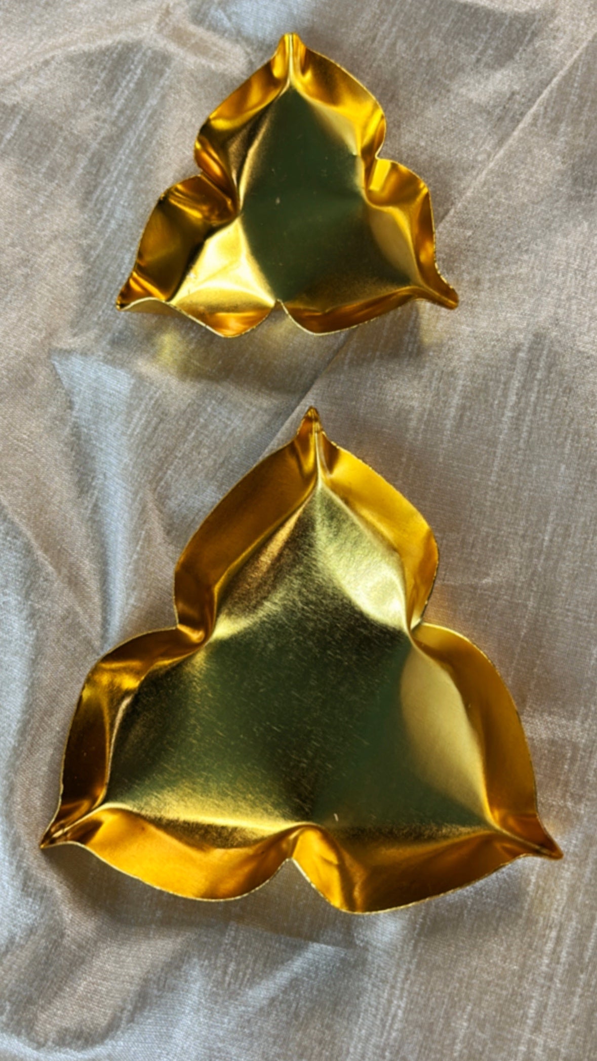 Luxe Leaf – Gold Plated Urli (Combo of 2) - Set Of 10
