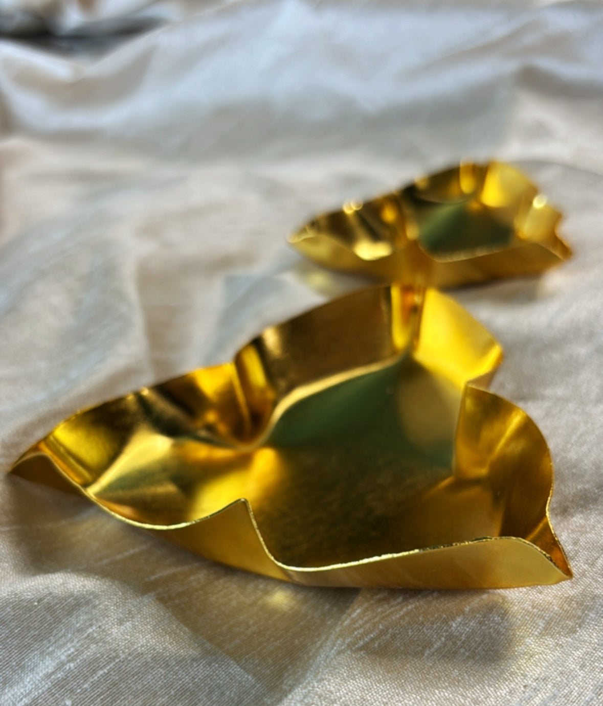 Luxe Leaf – Gold Plated Urli (Combo of 2) - Set Of 10