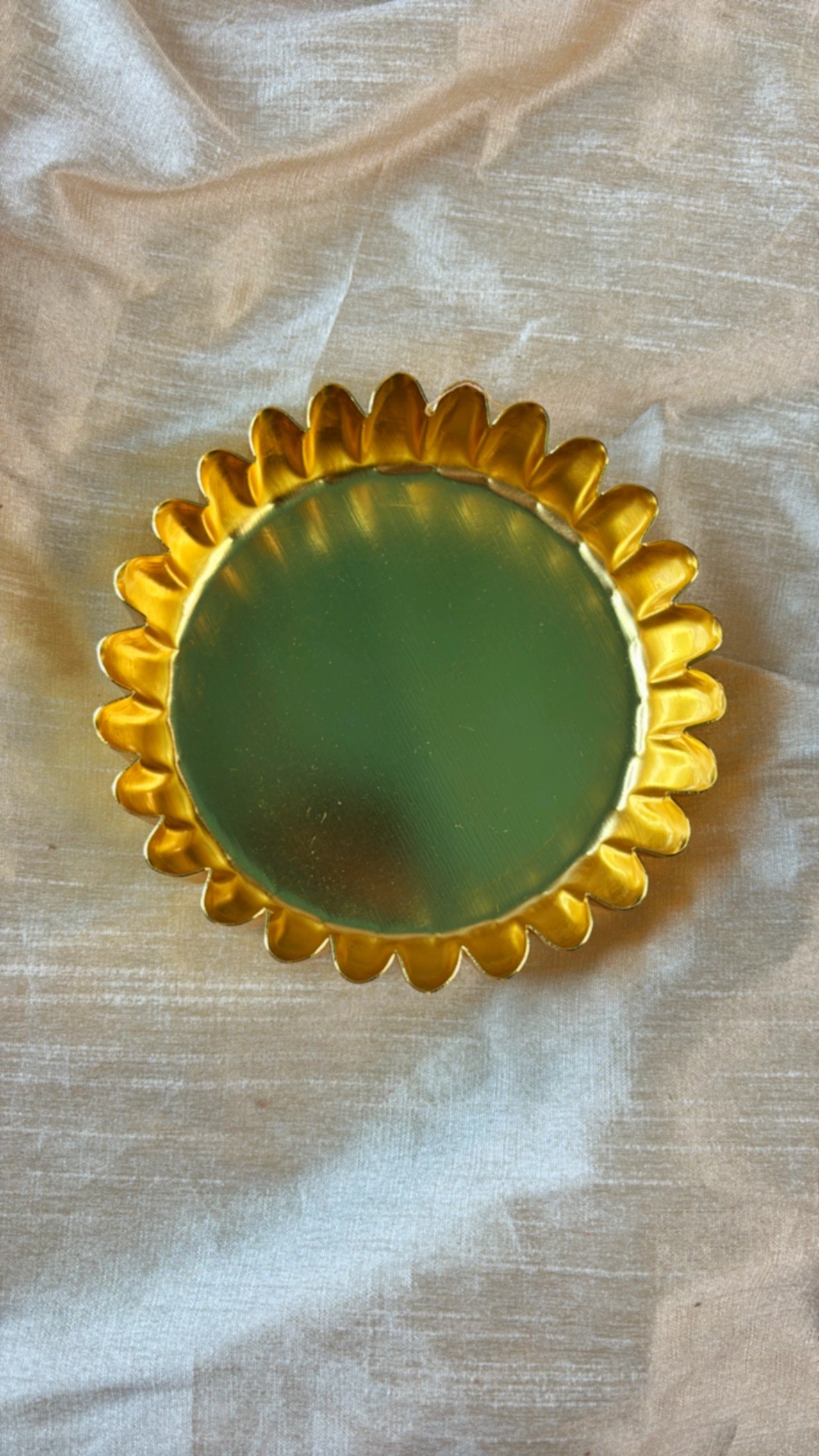 Sunflare - Gold plated Urli - Set Of 10