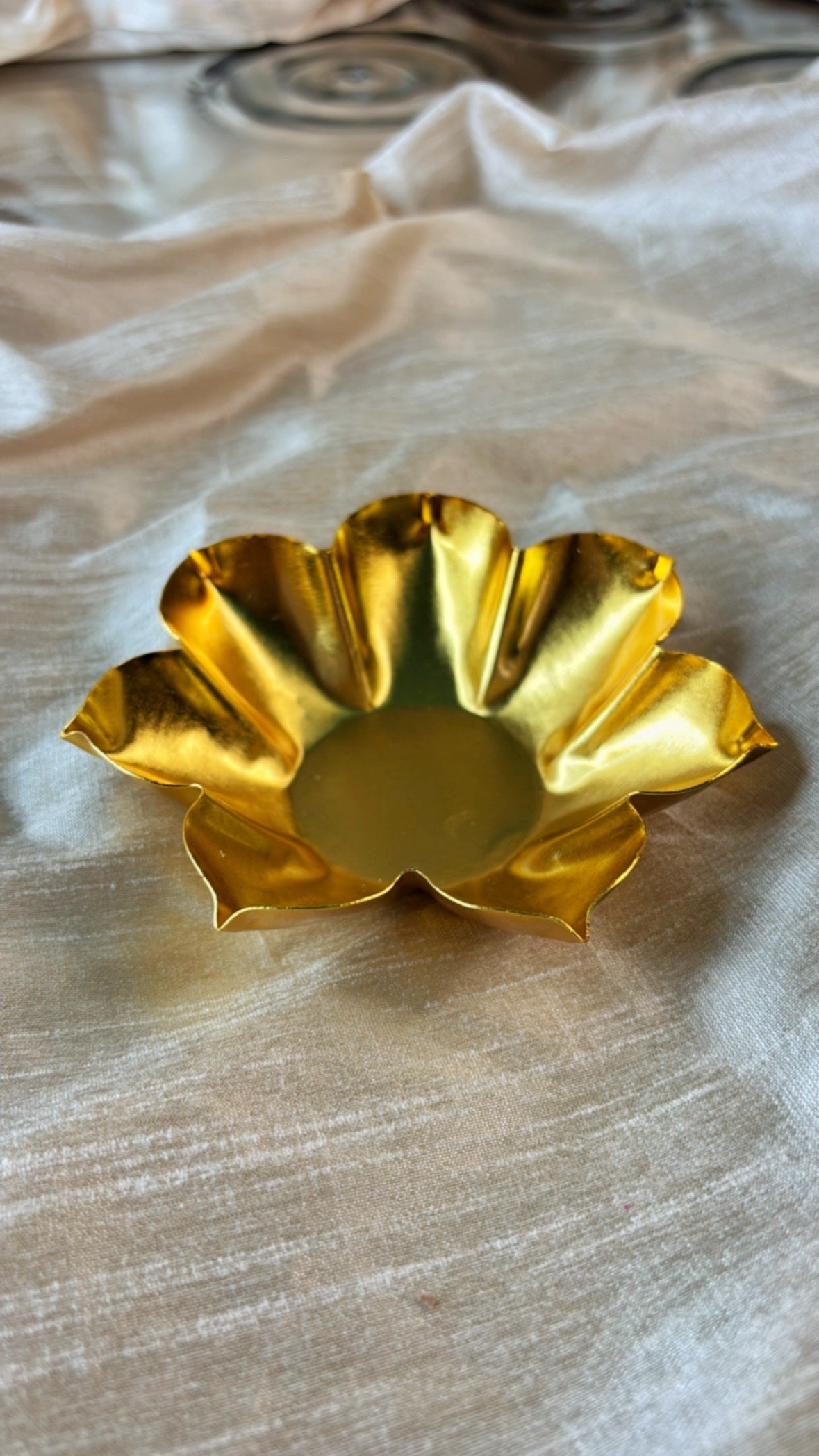 Seven Petal- Gold Plated Urli - Set Of 10