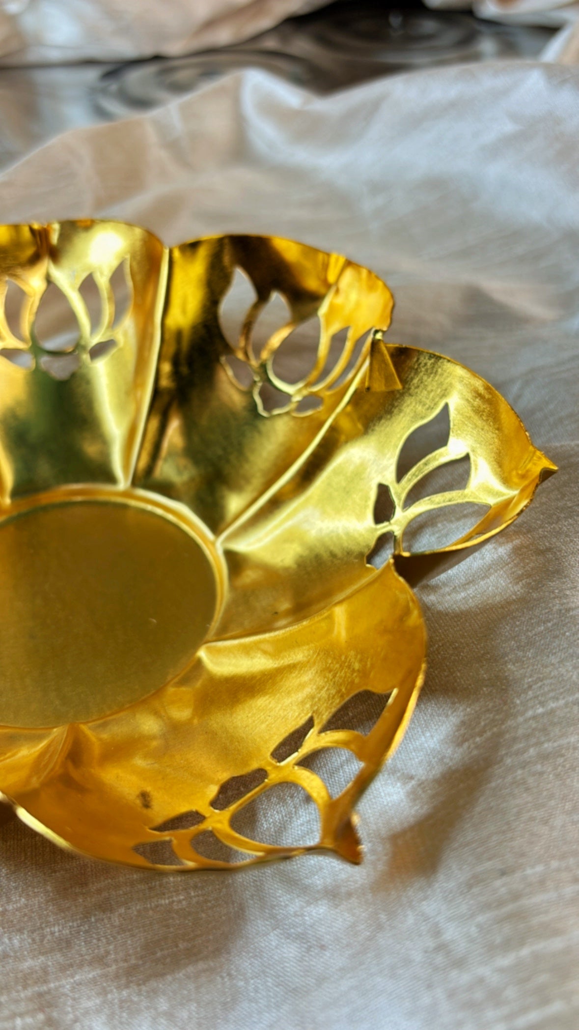 Lotus- Gold Plated Urli - Set Of 10