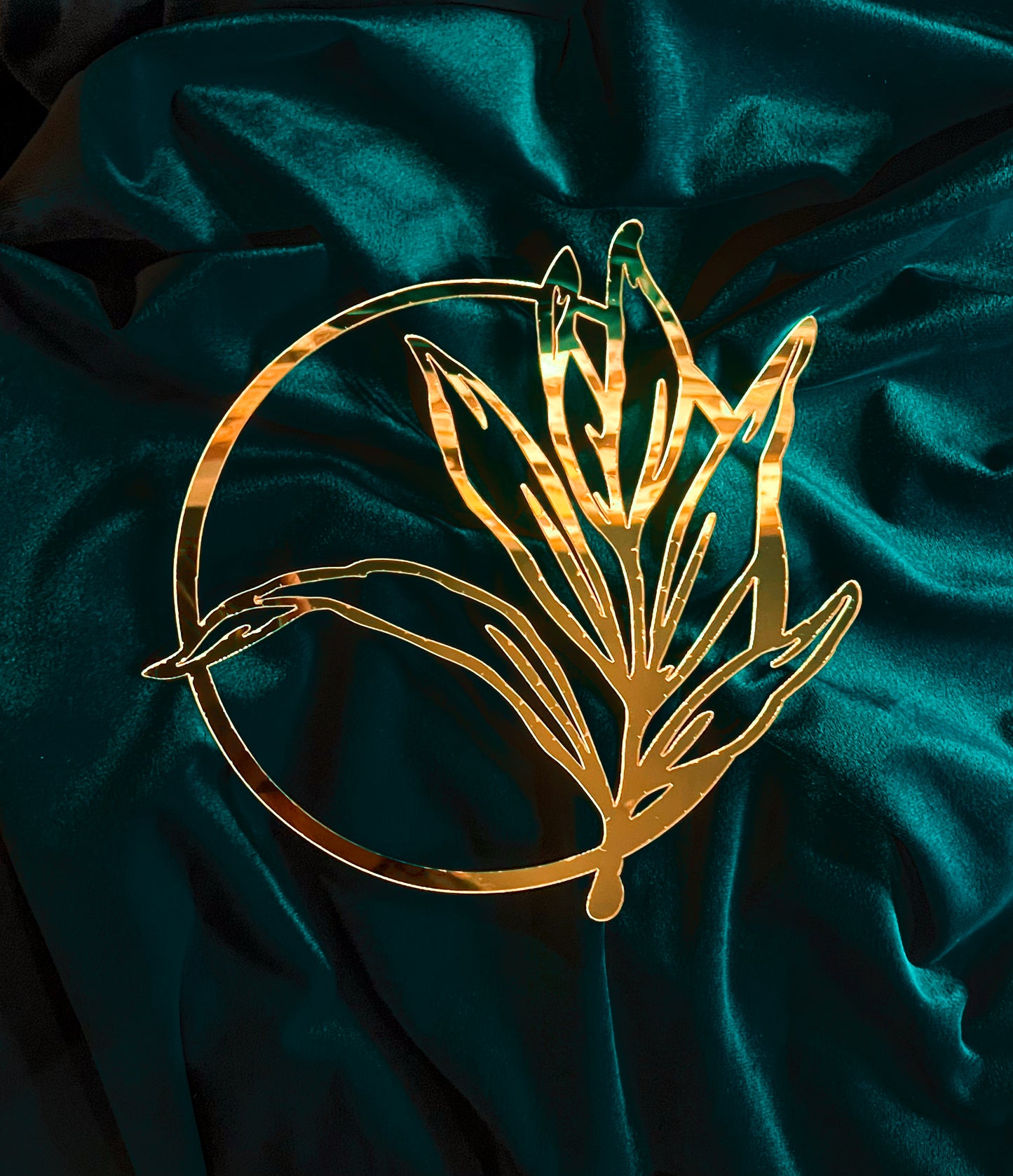 Decorative Leaf Ring Acrylic Cut Out