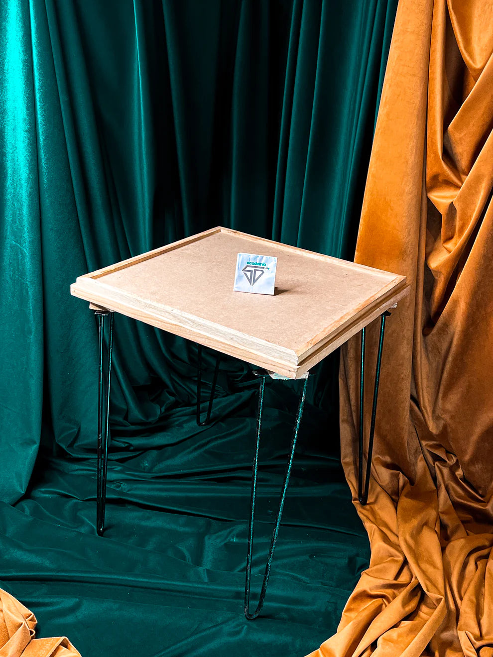 Square Table with Metal Legs (Set of 5)