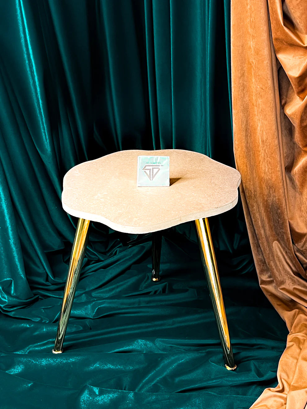 Rose Table with Golden Metal Legs (Set of 5)