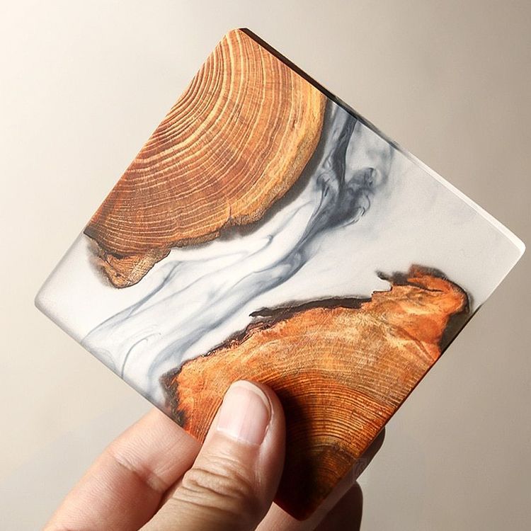SMALL WOODEN LOG PIECES FOR COASTERS