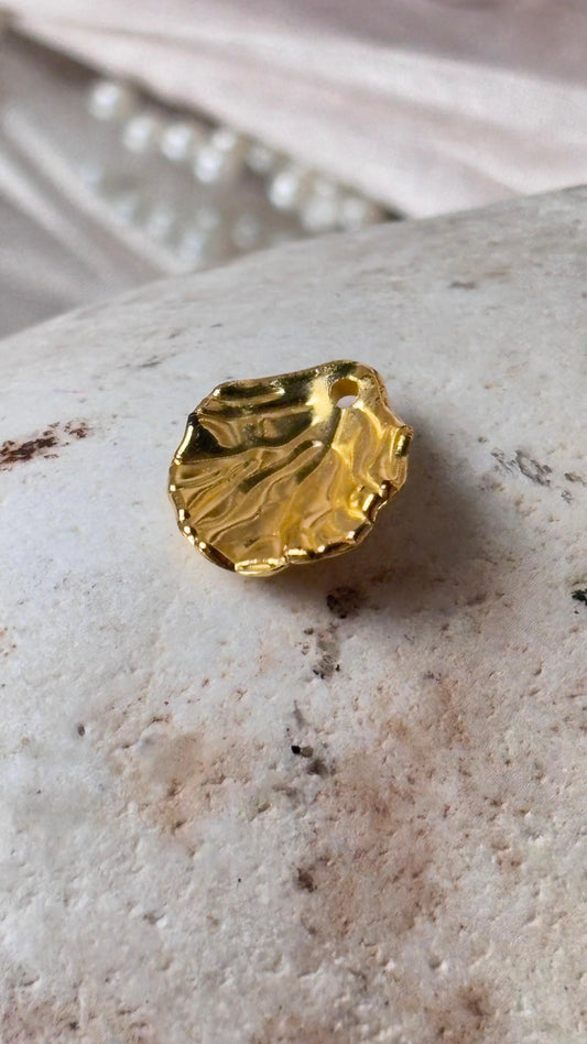 Golden Shell Charm - Set Of 5