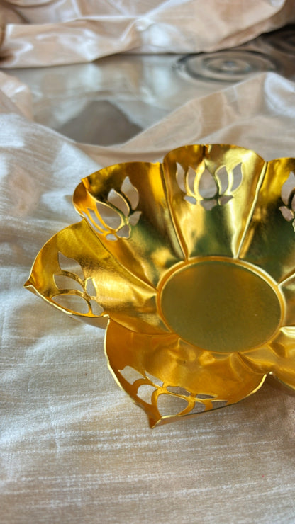 Lotus- Gold Plated Urli - Set Of 10