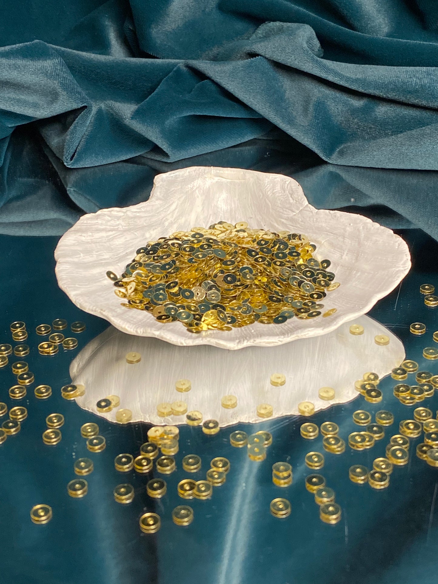 Gold Sequins - 20 Grams