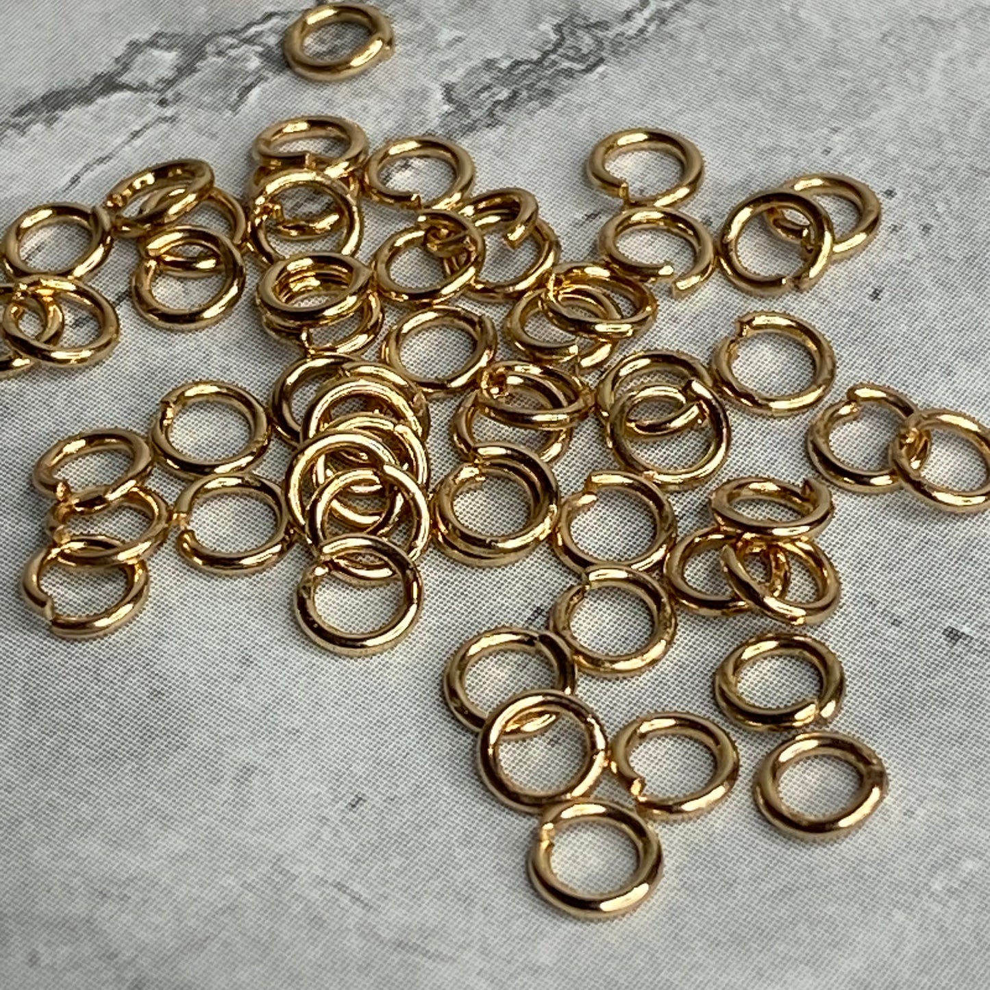 Jump Rings- Golden (50 Pieces)