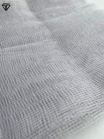 Middle Mesh Fabric – 4ft × 4ft