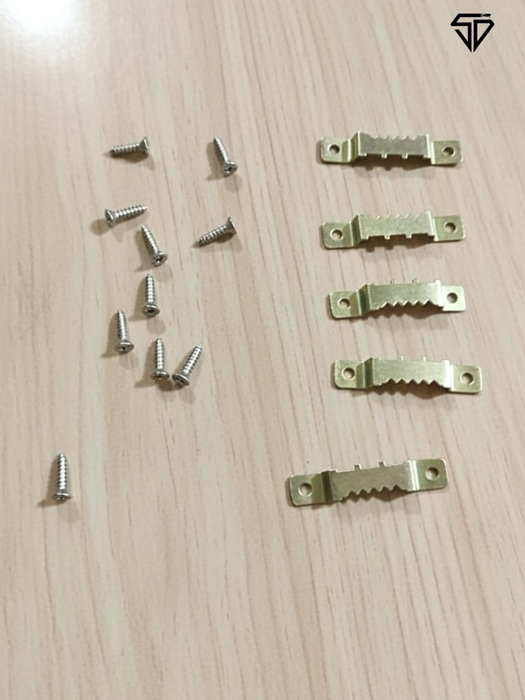 MDF Holder with Screws – Set of 5